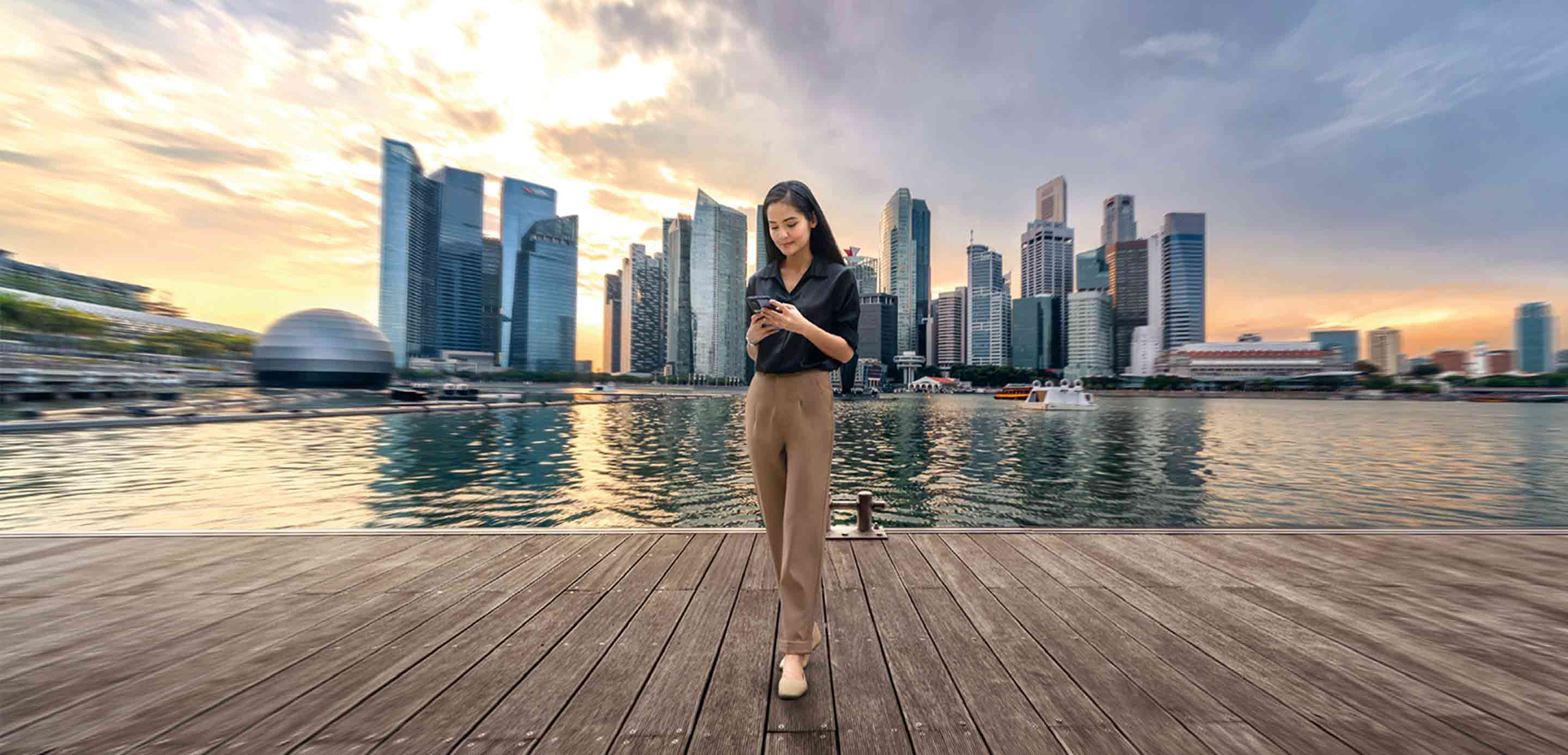 hsbc-navigator-sea-in-focus hsbc-navigator-sea-in-focus